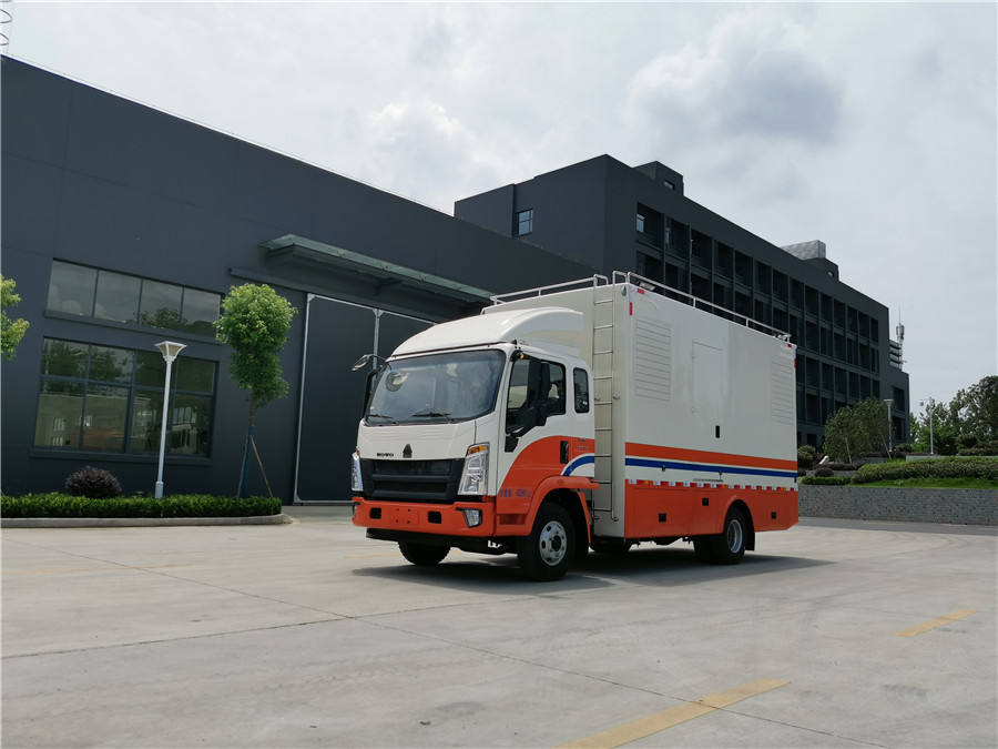 CLW5080XDYZ6重汽电源车