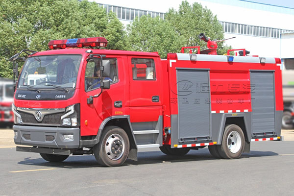 CLW5110GXFPM50/DF型泡沫消防车